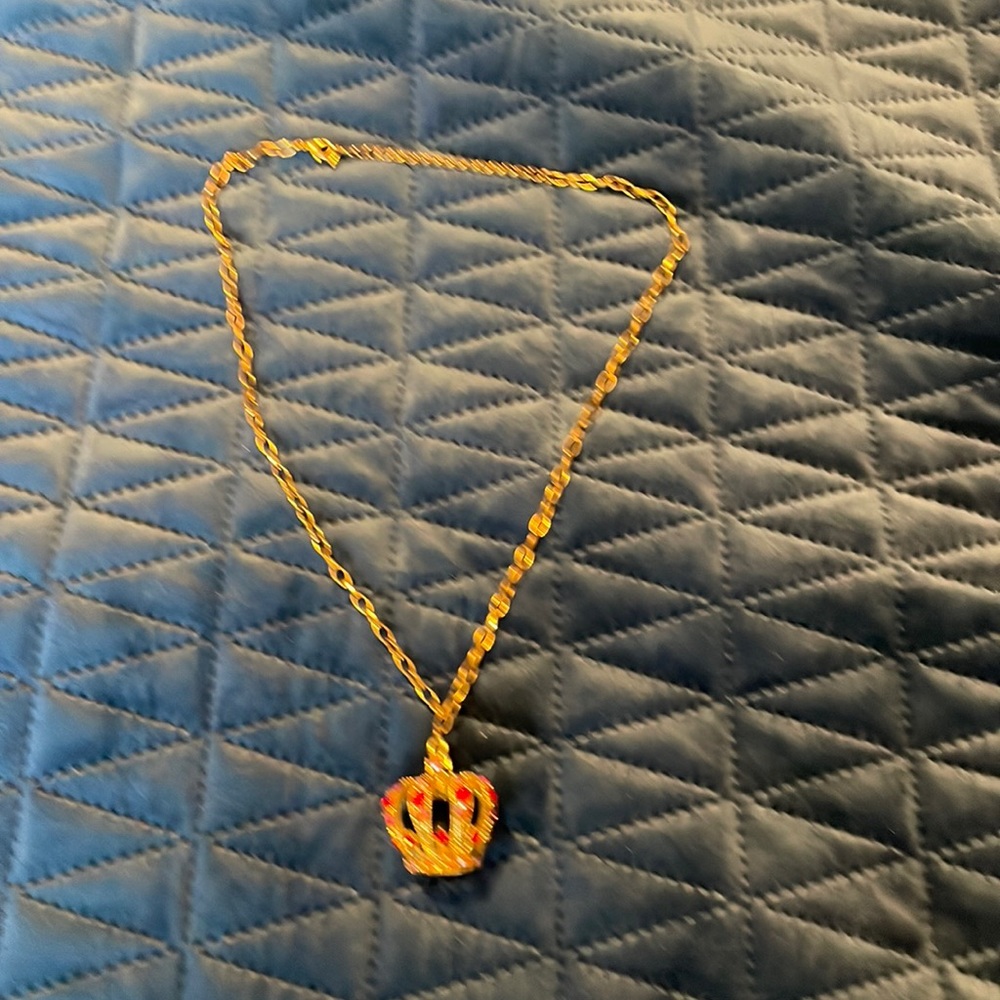 Crown necklace